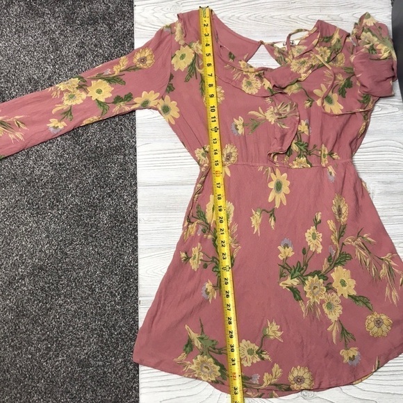 Hint of Blush Pink Floral Long Sleeve Dress NWT Large - Picture 10 of 10